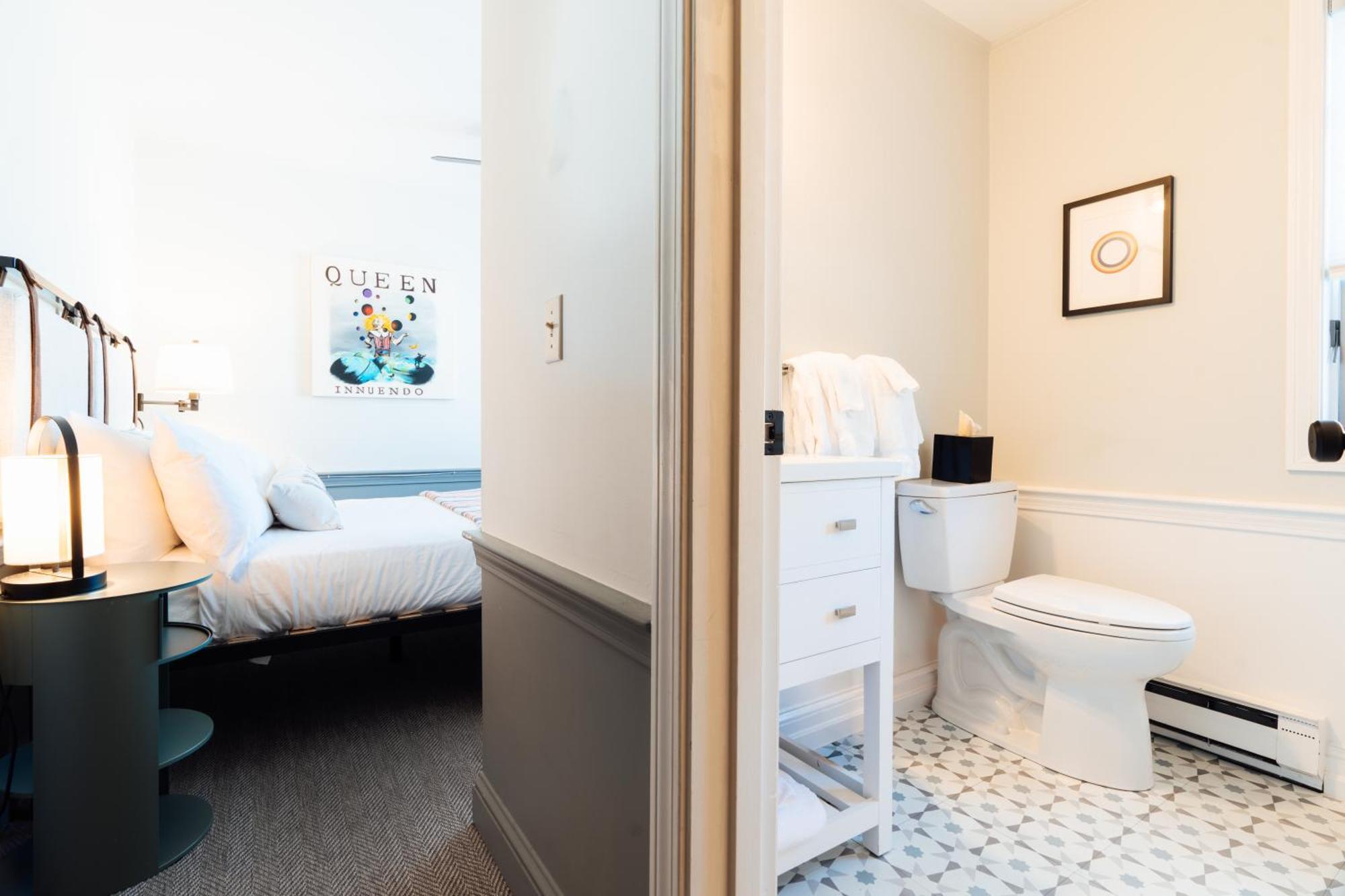 Mercury Hotel Провинстаун Экстерьер фото